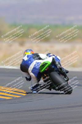 media/Oct-09-2022-SoCal Trackdays (Sun) [[95640aeeb6]]/Turn 14 Backside (1125am)/